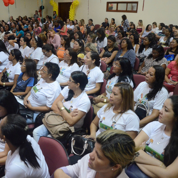 attendees of a conference in para