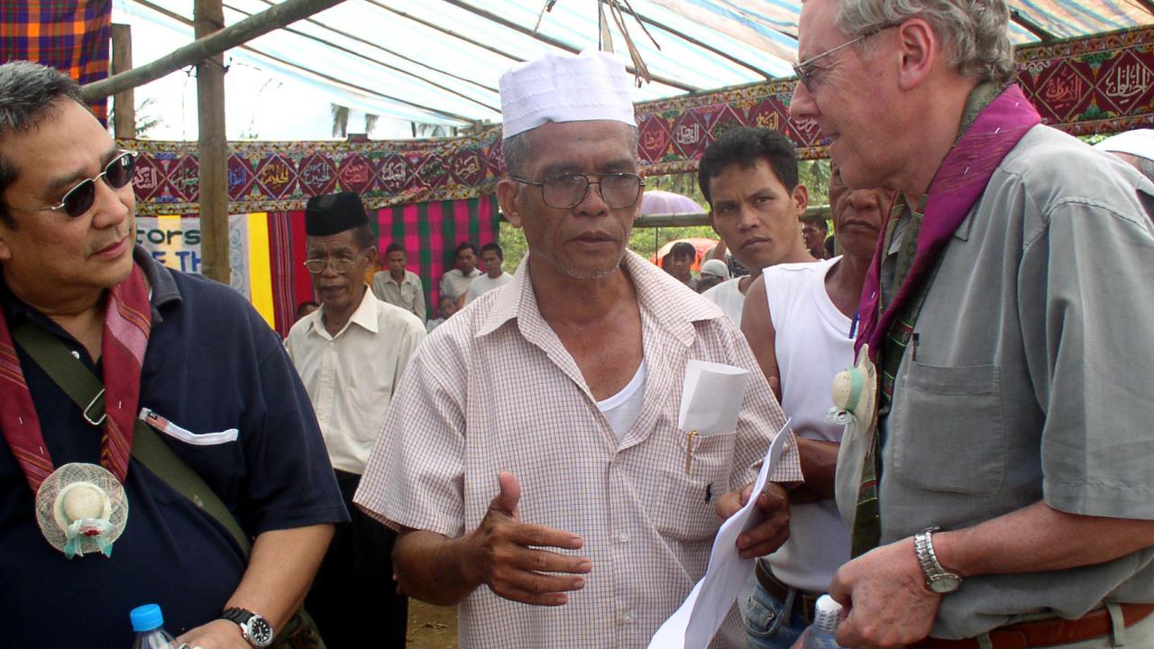 Event with members of Synergos staff and partners in the Philippines in 2001